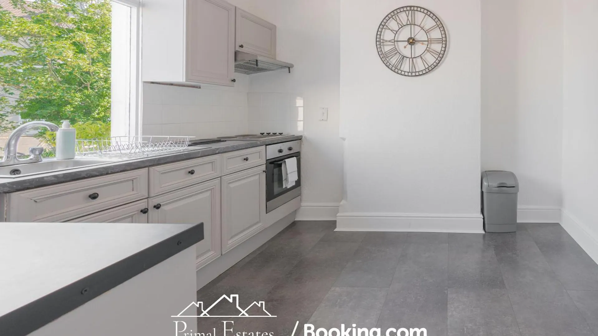 2 Bedroom House In The City Centre By Primal Estates Short Lets In 브라이턴 0*,  영국