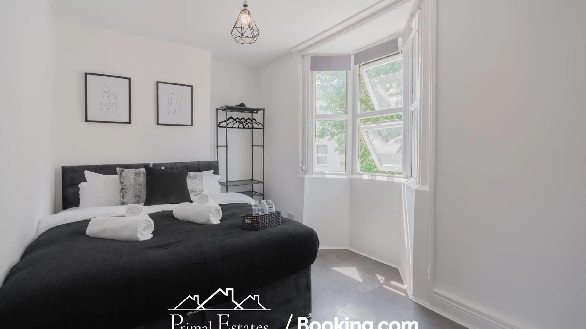 2 Bedroom House In The City Centre By Primal Estates Short Lets In 브라이턴